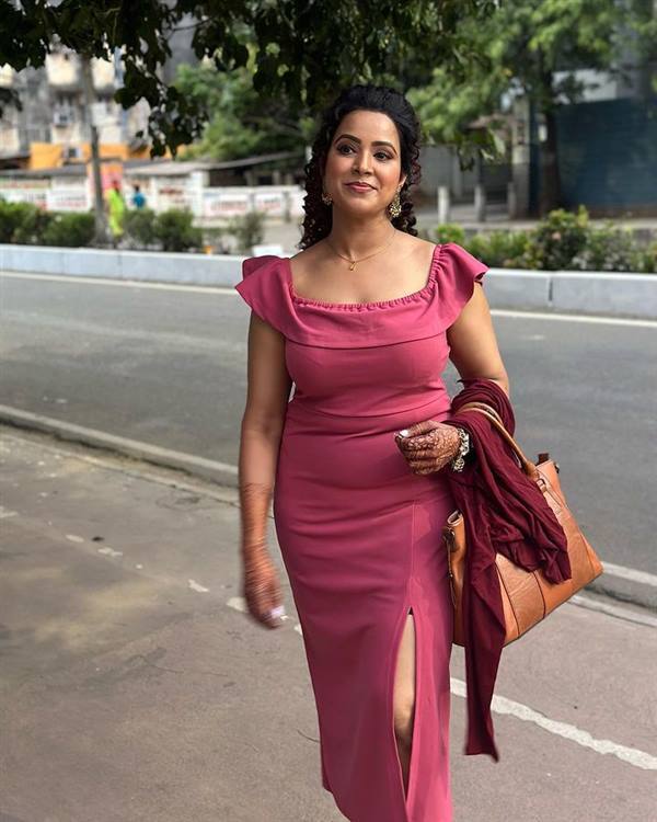 PHOTOS: எத்தனை சீரியல்.. எத்தனை படங்கள்.. ரெடின் கிங்ஸ்லியின் மனைவியும் பிரபல நடிகையாம்! பாத்தீங்களா? 