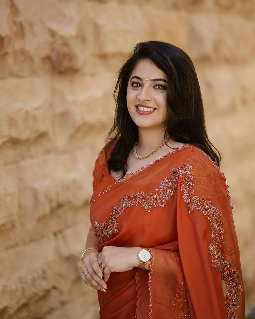 Aima Rosmy Sebastian: പുത്തൻ ലുക്ക്, പുത്തൻ മേക്കോവർ... റോയൽ ബ്ലൂവിൽ തിളങ്ങി ഐമ റോസ്മി; ഇൻസ്റ്റയിൽ തരംഗമായി ആർഡിഎക്സ് നായിക
