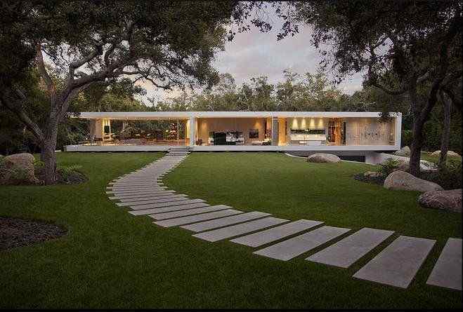 शाही महल से भी ज्यादा खूबसूरत है सुपरस्टार रजनीकांत का घर, एक्टर के लग्जरी हाउस की तस्वीरें कर देंगी हैरान