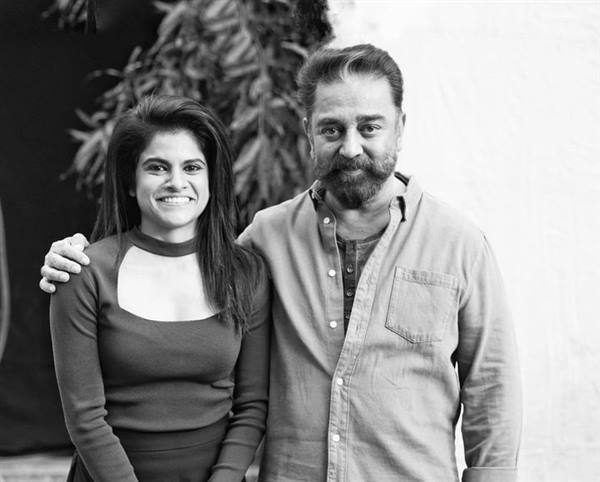 PHOTOS: சக போட்டியாளர்களை அலறவிடும்.. பிக் பாஸ் மாயாவின் குடும்பத்தை பாத்துருக்கீங்களா? மொத்தம் மூணு சிஸ்டர்ஸ் இருக்காங்களாம்! 