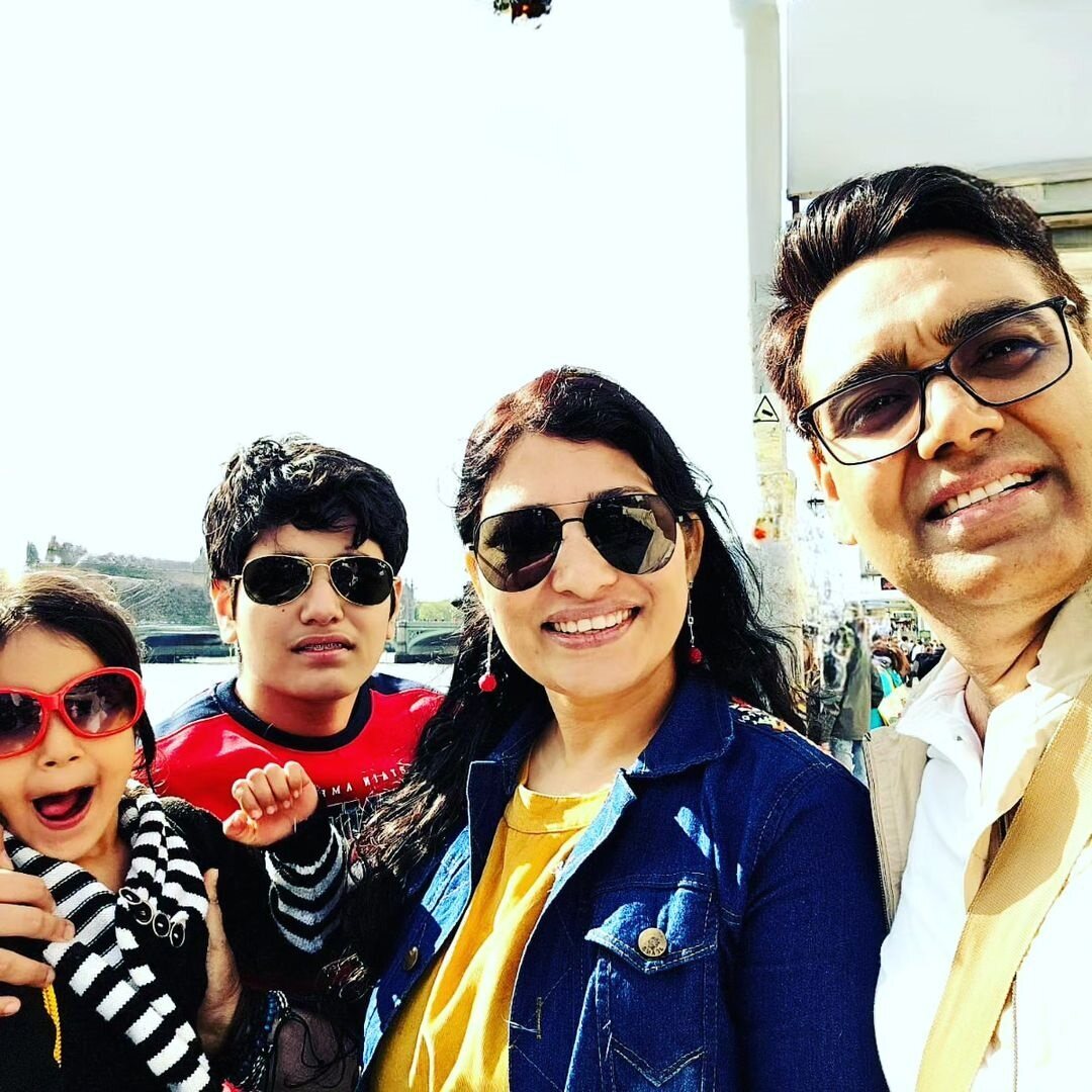 12th Fail वाले IPS मनोज शर्मा और उनकी पत्नी श्रद्धा जोशी की अनदेखी तस्वीरें हुई वायरल, लोग बोले- जोड़ी नंबर-1