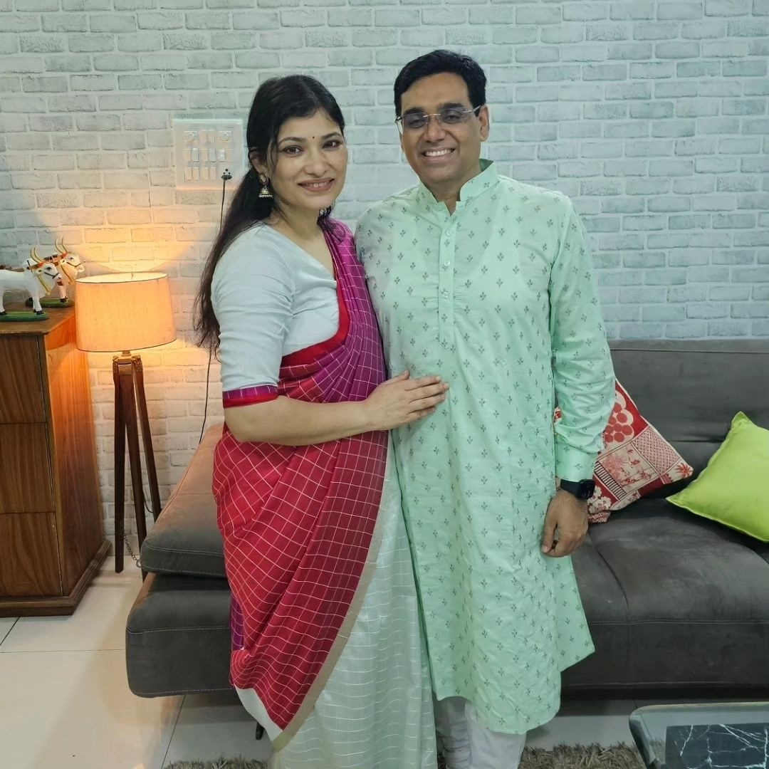 12th Fail वाले IPS मनोज शर्मा और उनकी पत्नी श्रद्धा जोशी की अनदेखी तस्वीरें हुई वायरल, लोग बोले- जोड़ी नंबर-1