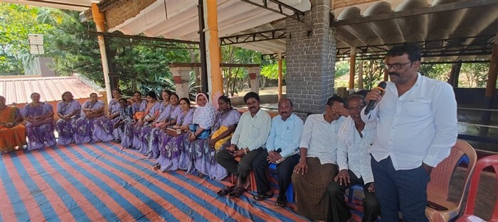  ತೋರಣಗಟ್ಟೆ: 1986ನೇ ಸಾಲಿನ ಹಳೆ ವಿದ್ಯಾರ್ಥಿಗಳ ಸ್ನೇಹ ಸಮ್ಮಿಲನ