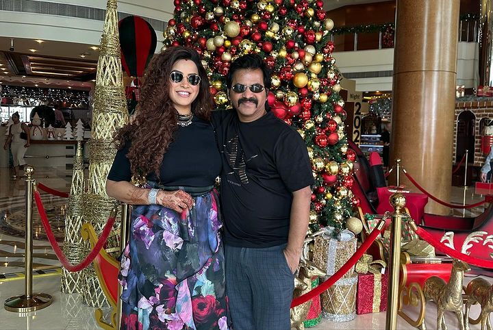 PHOTOS: வைப் மோடில் ரெடின் கிங்ஸ்லி.. கணவருடன் ரொமான்டிக் போஸ் கொடுத்த சங்கீதா.. வெளியான லேட்டஸ்ட் ஸ்டில்ஸ்!