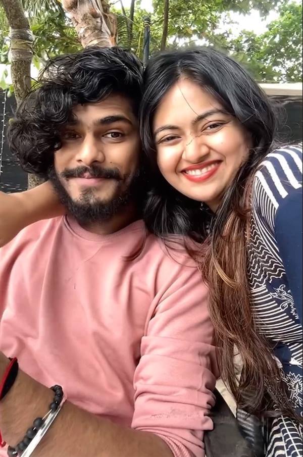 PHOTOS: டிடிஎப் வாசனுடன் நெருக்கமாக இருக்கும் நடிகை.. தோழியா? காதலியா? அவரே வெளியிட்ட போட்டோஸ்!