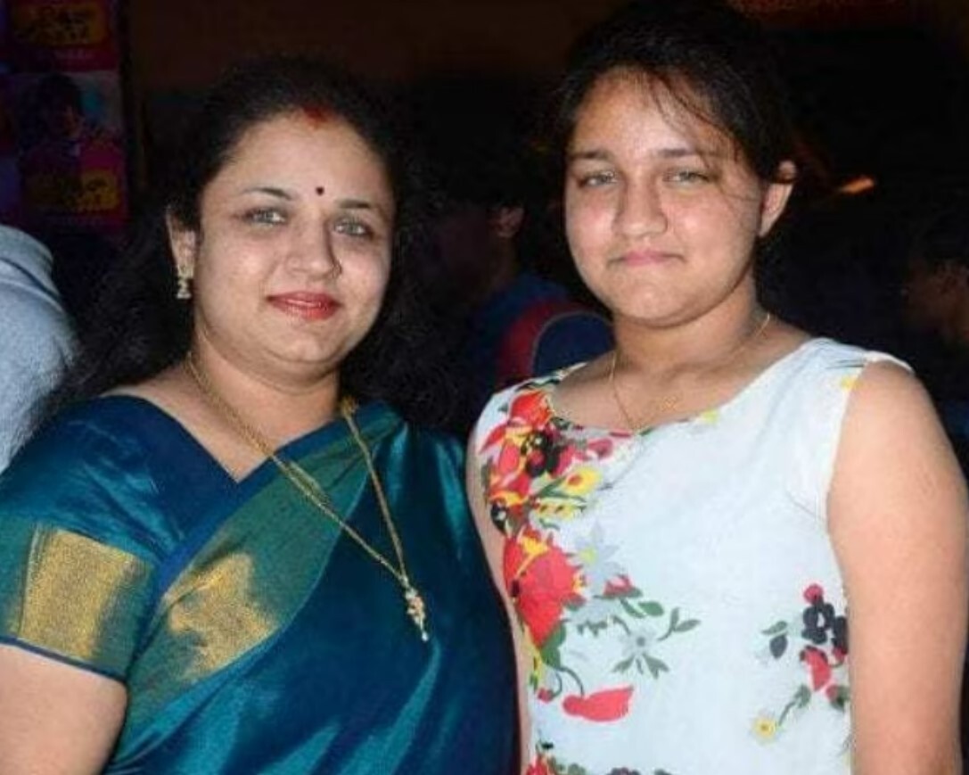 PHOTOS: காந்த கண்ணழகி நடிகை சிவரஞ்சனியை நியாபகம் இருக்கா? இப்போ எப்படி இருக்காங்கன்னு பாருங்க!