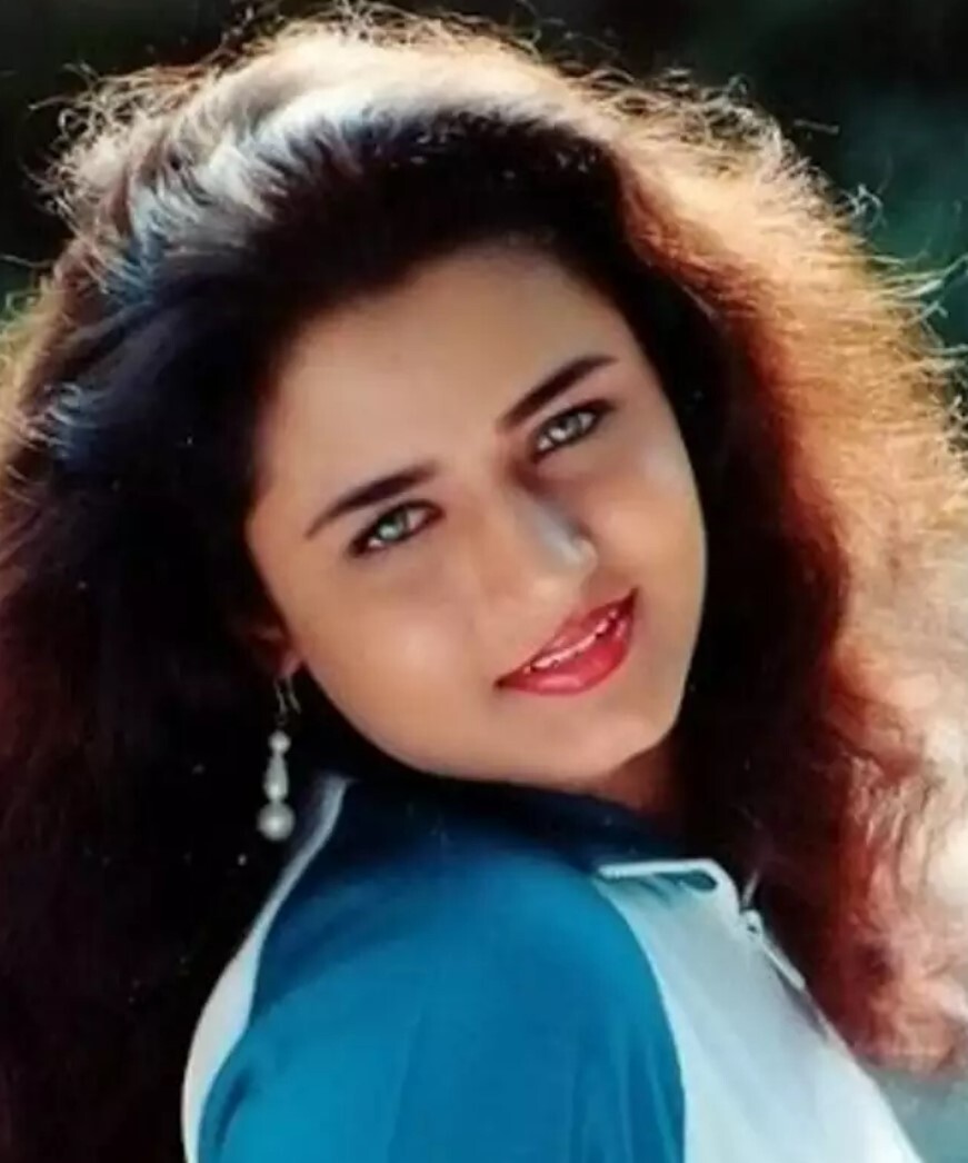 PHOTOS: காந்த கண்ணழகி நடிகை சிவரஞ்சனியை நியாபகம் இருக்கா? இப்போ எப்படி இருக்காங்கன்னு பாருங்க!