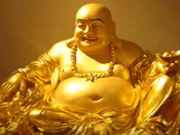 Laughing Buddha statue