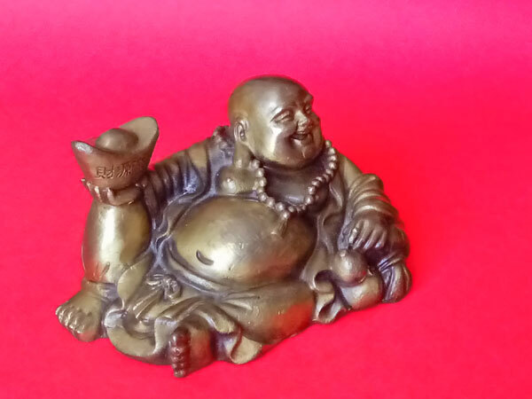 Laughing Buddha statue
