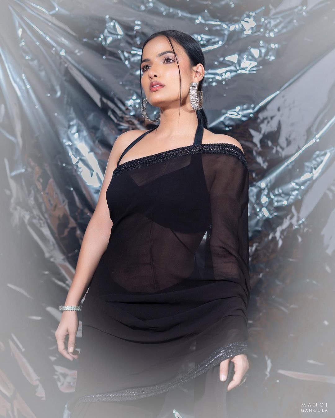 Actress Siri Hanumanth stunning Pics