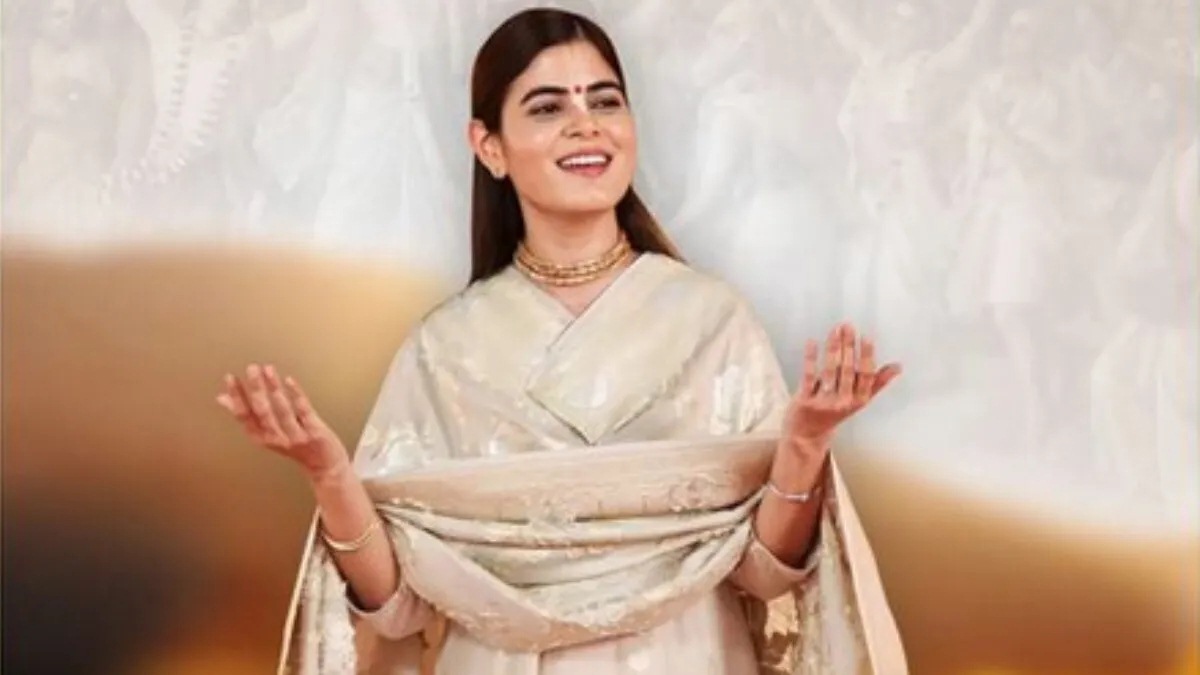 Devi Chitralekha Net Worth