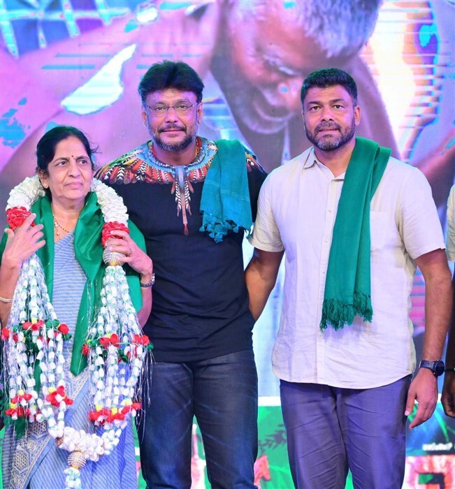 Celebrities Wishes To Darshan On His Birthday: Photos