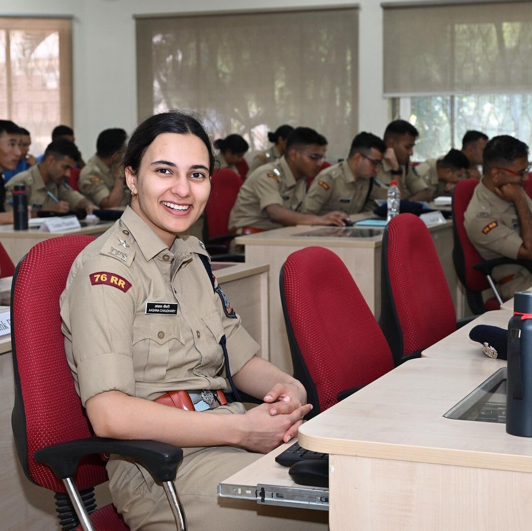 IPS Aashna Chaudhary Age