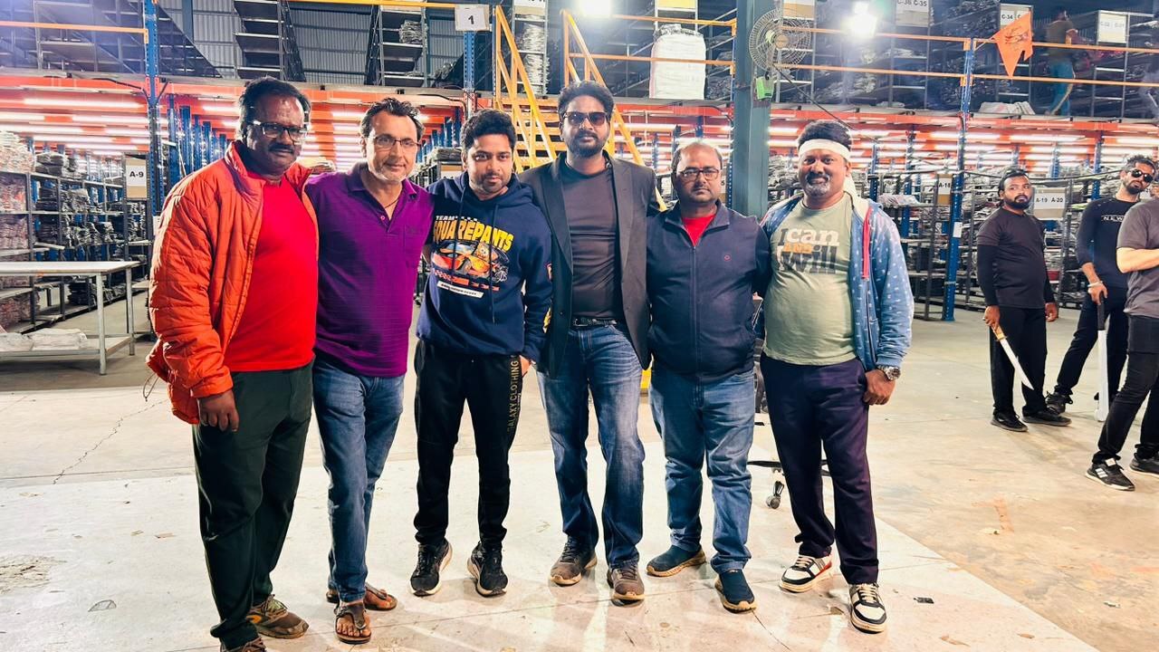 Pradeep Pandey Chintu Bhojpuri film 'Aankhen'