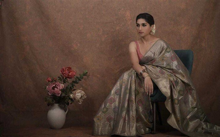 sandalwood actress malashree daughter radhana ram new photoshoot goes viral in social media