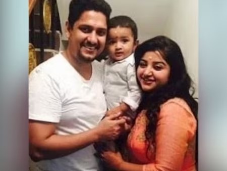actress mahalakshmi first husband