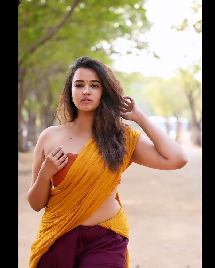 Pujita Ponnada viral pics