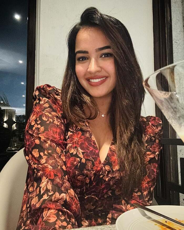 Pujita Ponnada viral looks
