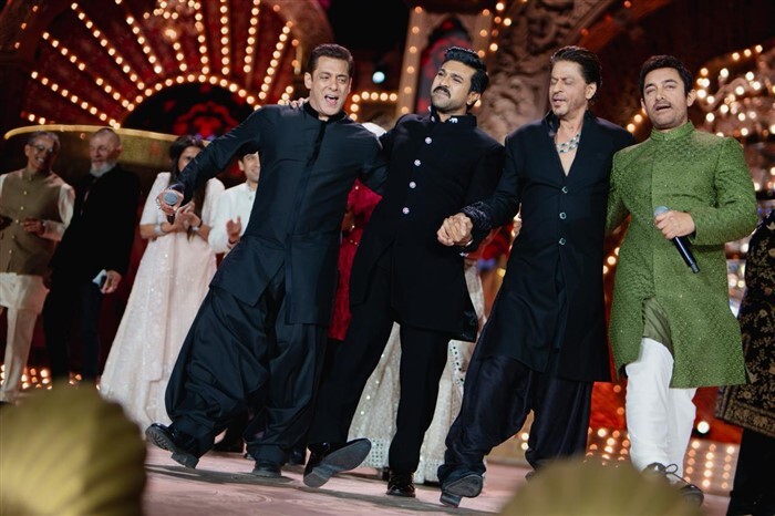 Salman Khan, Shah Rukh Khan, Aamir Khan, and Ram Charan seen recreating the Natu Natu step