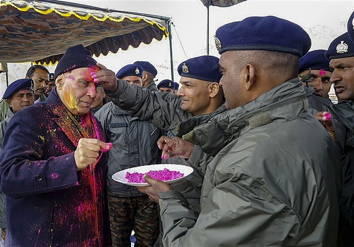 Defence Minister Rajnath Singh celebrates Holi festival with Armed Forces personnel