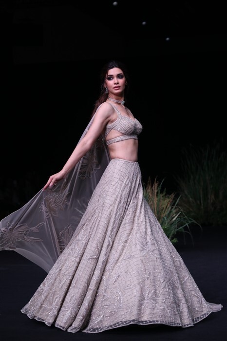 Diana Penty walking the ramp at the Lakme Fashion Week.