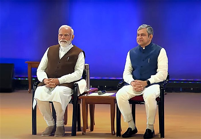 Prime Minister Narendra Modi with Union Minister Ashwini Vaishnaw during the National Creators Award