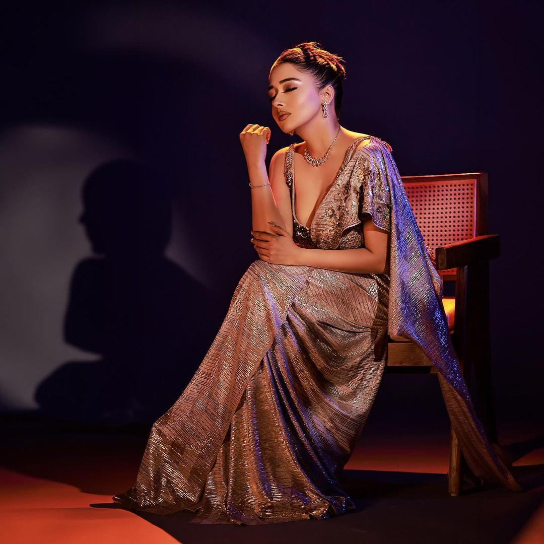Actress Tina Dutta sizzling beauty show