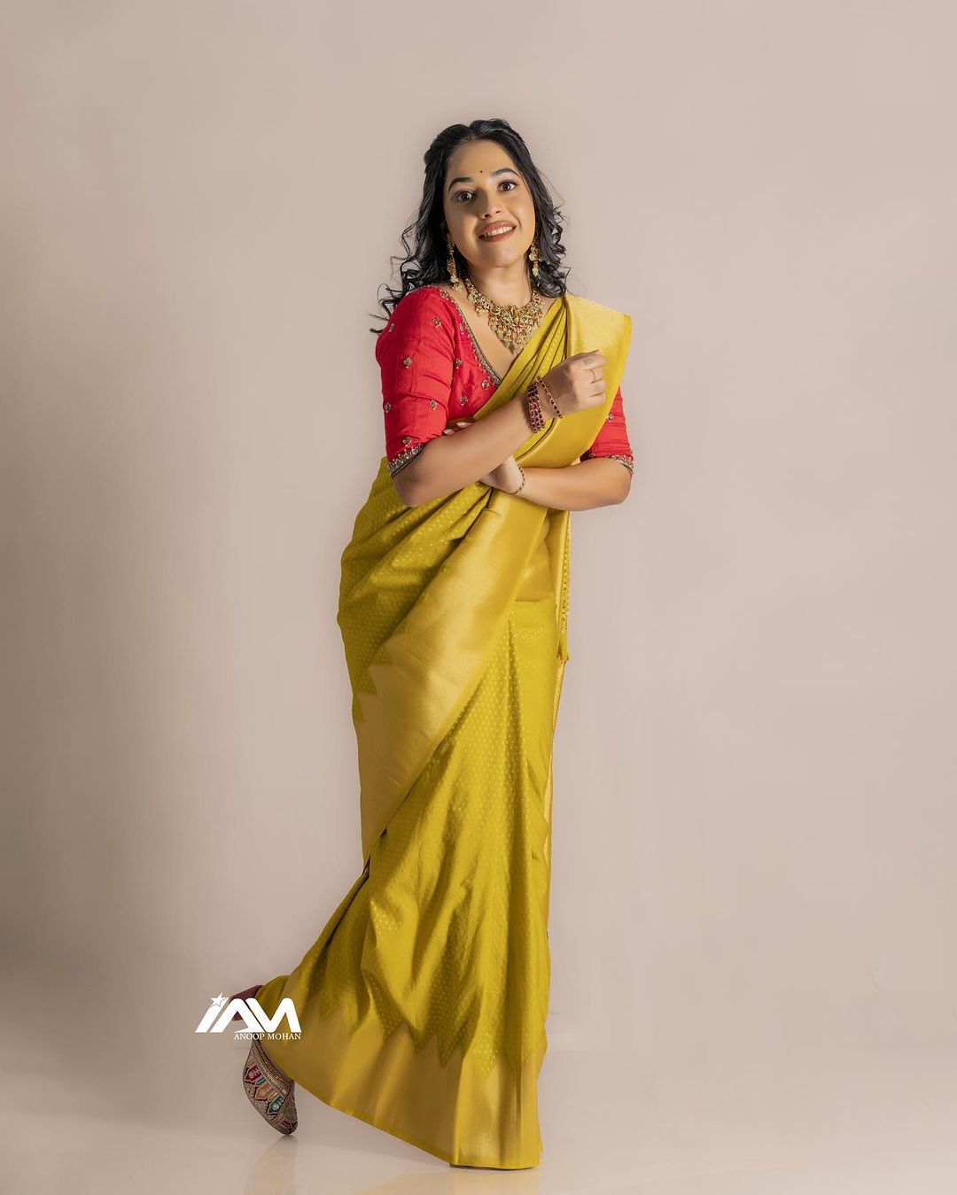 Amrutha Nair Saree Look