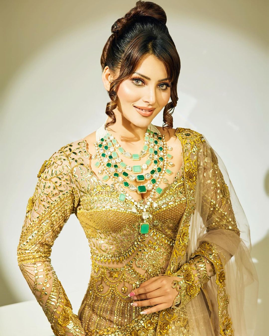 urvashi rautela vote today