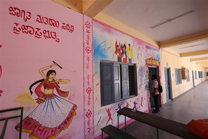 ಬಳ್ಳಾರಿಯಲ್ಲಿ 50 ವಿಶೇಷ ಮತಗಟ್ಟೆ, ಮತದಾರರ ಸ್ವಾಗತಕ್ಕೆ ಸಿಂಗಾರ | 50 Special ...