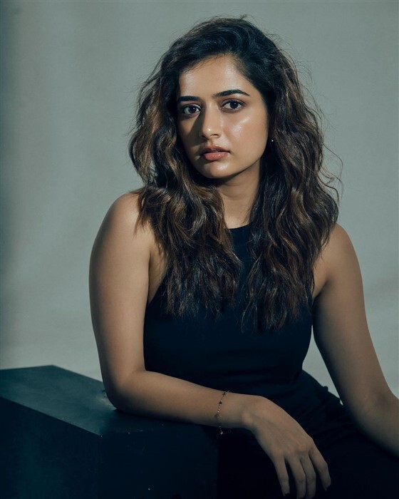 Actress Ashika Ranganath Hot Photos in Black Dress, Netizens react