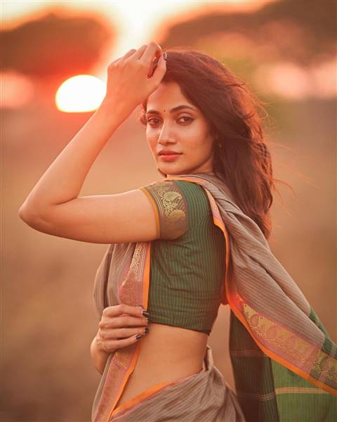 losliya mariyanesan