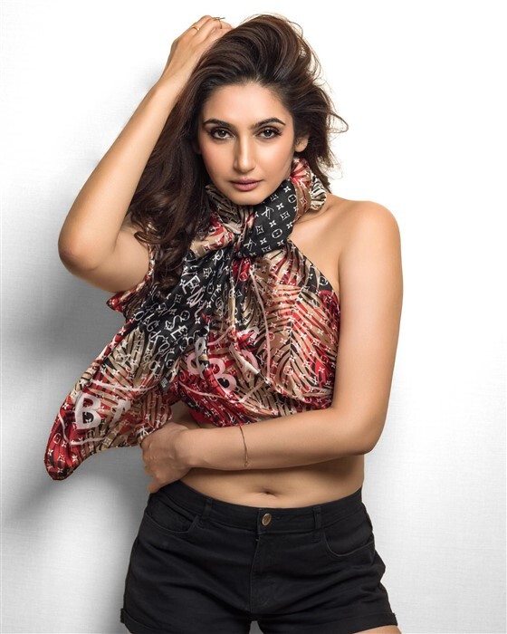 Actress Ragini Dwivedi flaunts in hot photoshoot