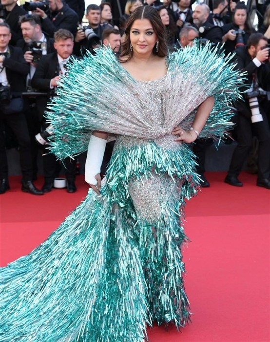 Aishwarya Rai Bachchan Stuns in Blue and Silver at Cannes