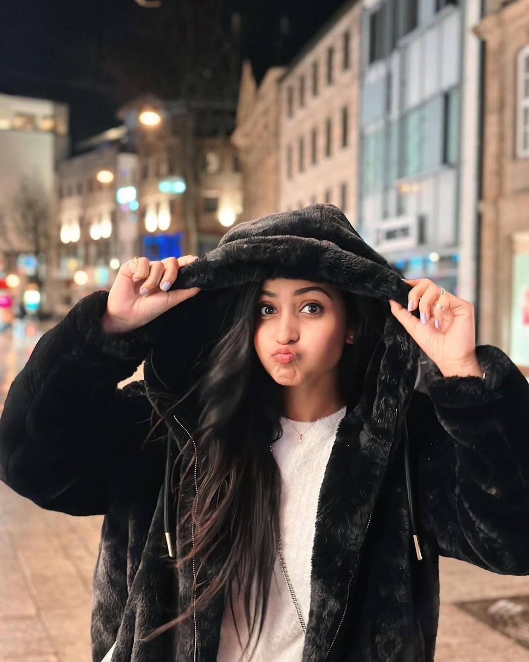 Actress Deepika Pilli latest photos