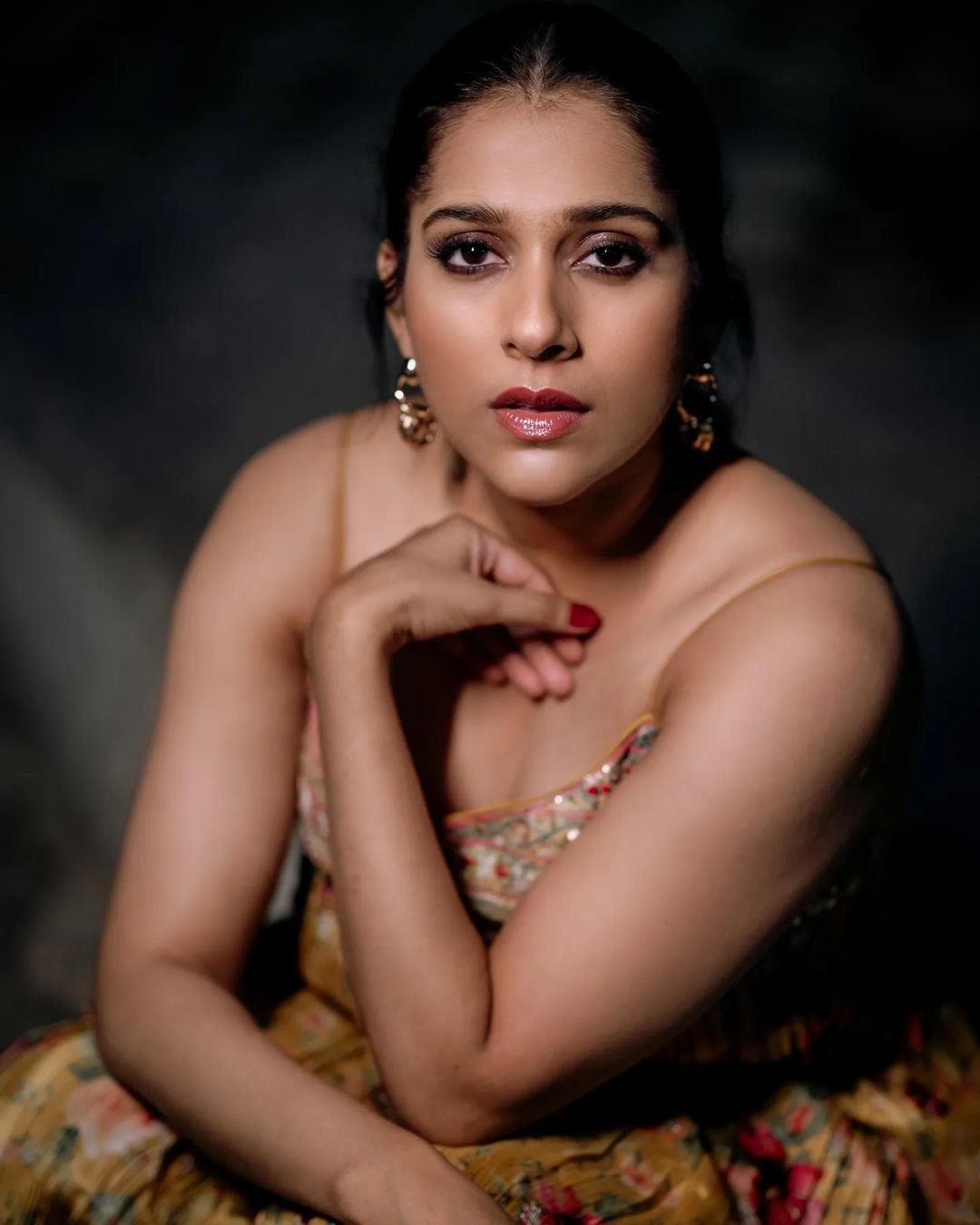 Rashmi Gautam latest stills