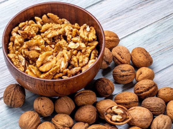 Eating walnuts increases fertility.