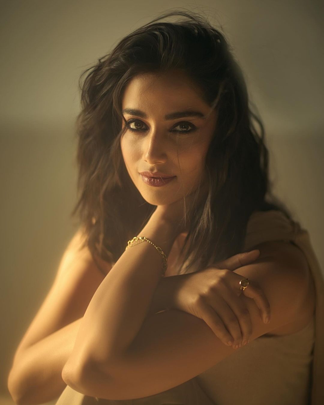 Actress Meenakshi Chaudhary latest stills