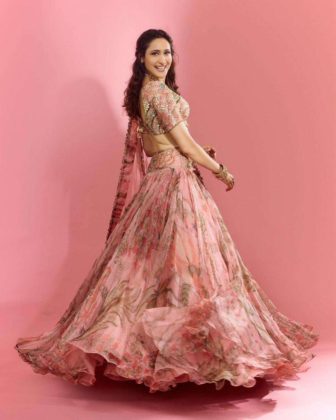 pragya jaiswal photoshoot