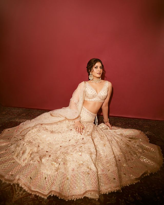 Raashi Khanna instagram Raashi Khanna instagram
