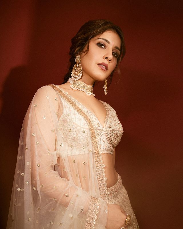Raashi Khanna photos Raashi Khanna photos