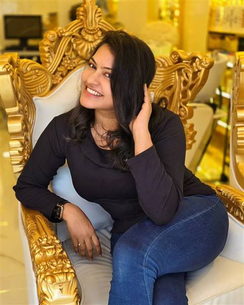 காட்டன் புடவையில் கலக்கல் போஸ்.. சீரியல் நடிகையின் லேட்டஸ்ட் க்ளிக்ஸ் ...