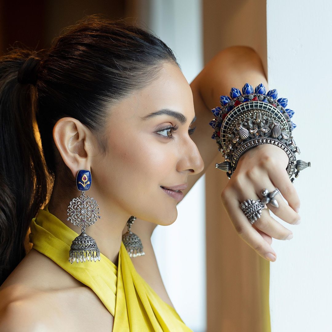 rakul preet singh ethnic outfits rakul preet singh ethnic outfits