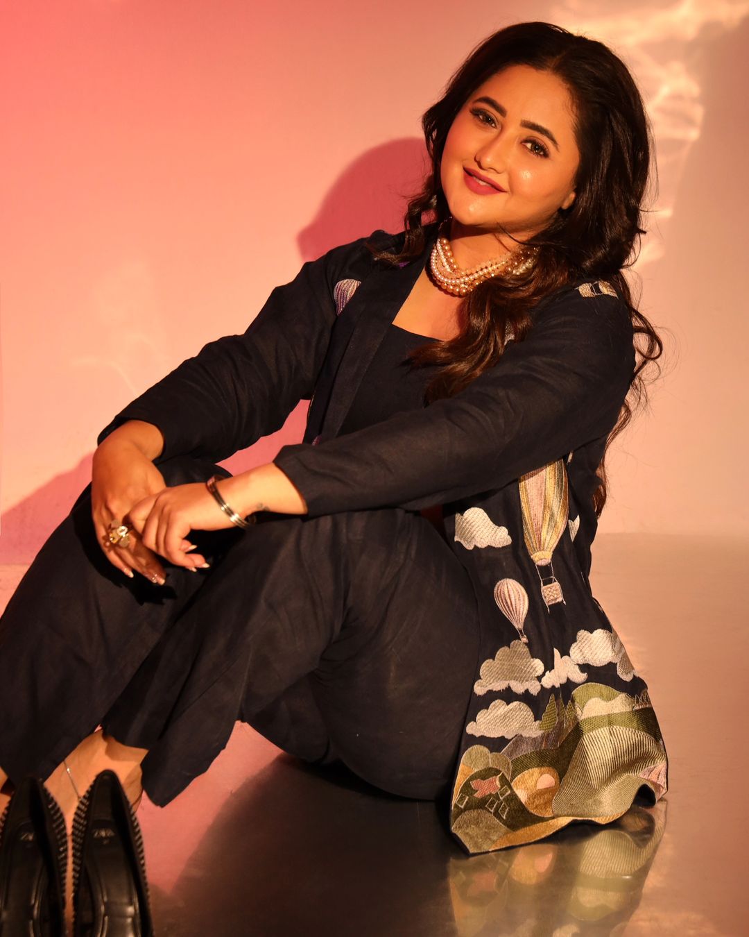 Rashmi Desai bhojpuri songs