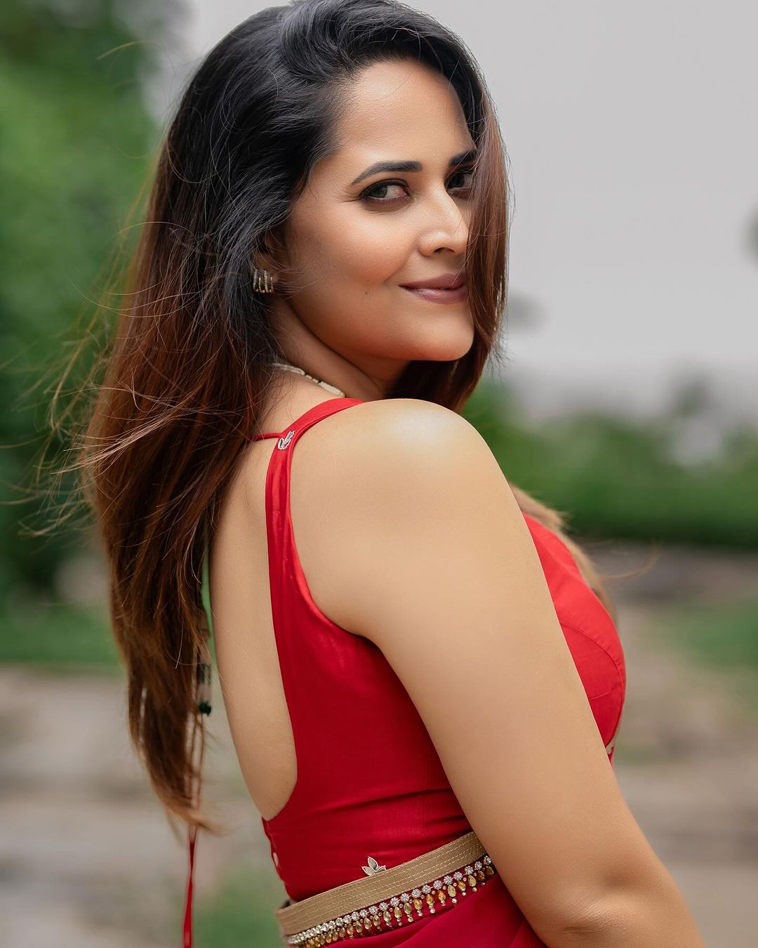Anasuya Bharadwaj seductive beauty