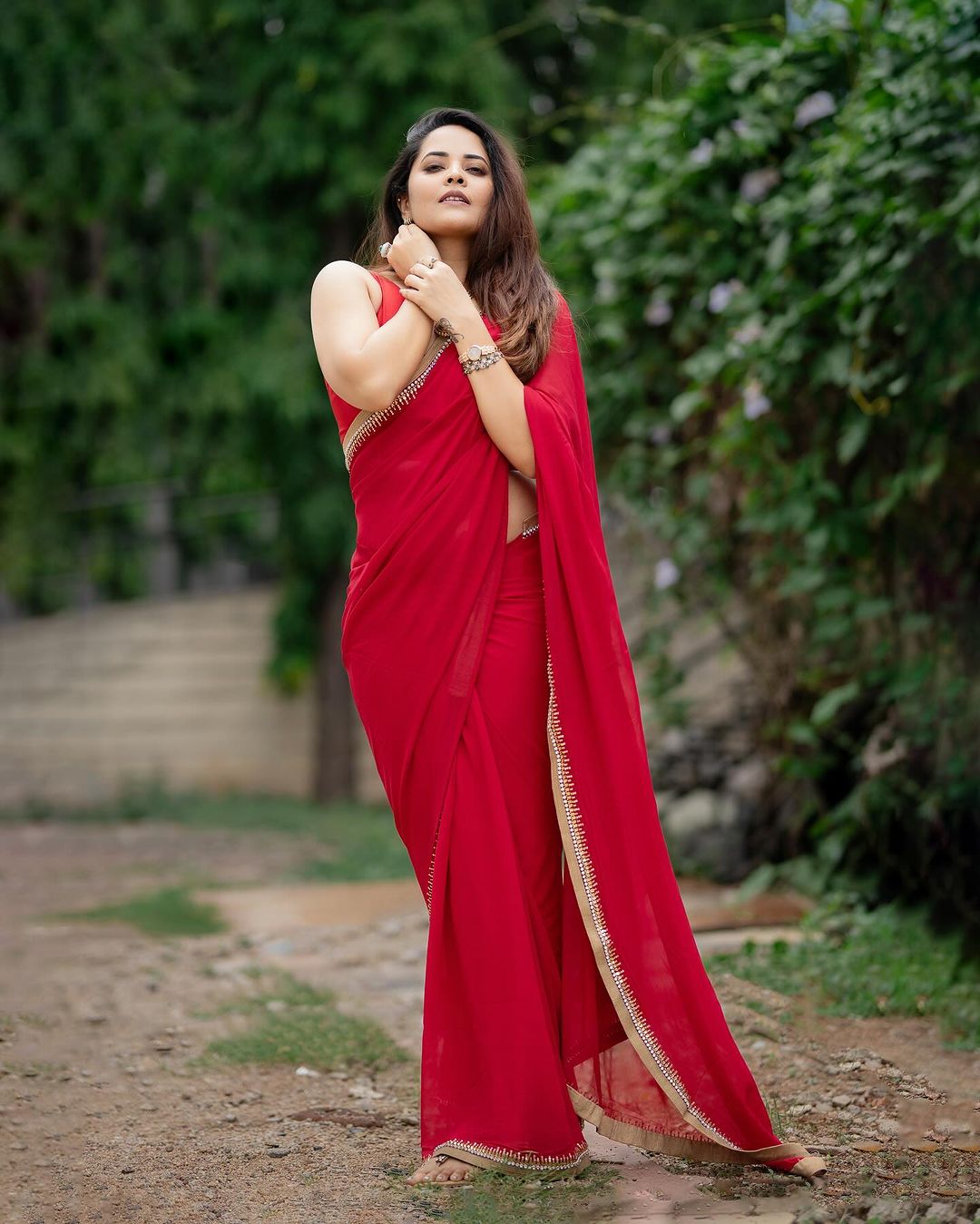 Anasuya Bharadwaj seductive beauty