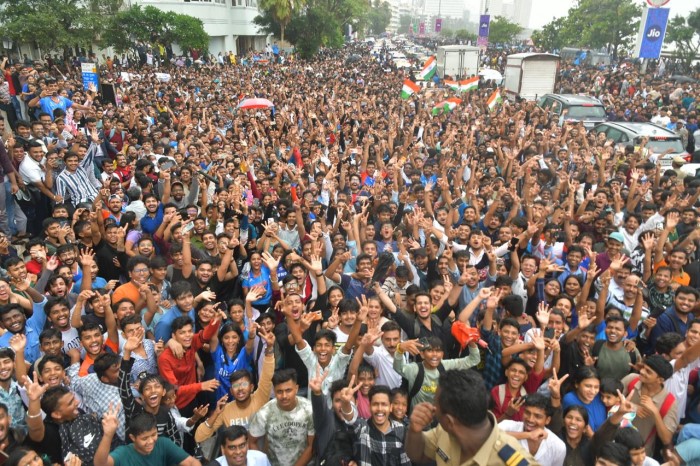 The parade took place on Thursday, July 4, 2024, starting at 5:00 PM IST.