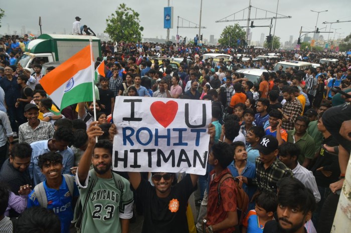 The parade kicked off from Marine Drive. It culminated at the Wankhede Stadium.