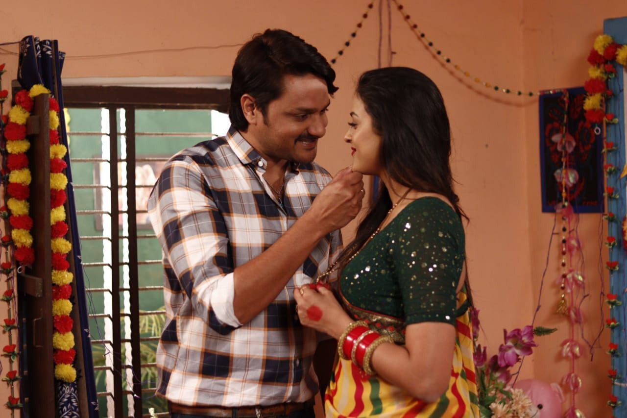 भोजपुरी सिनेमा की पहली अभिनेत्री बनी यामिनी सिंह