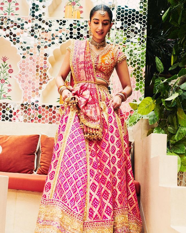 Grace and tradition: Radhika Merchant dazzles in a beautiful Bandhani lehenga